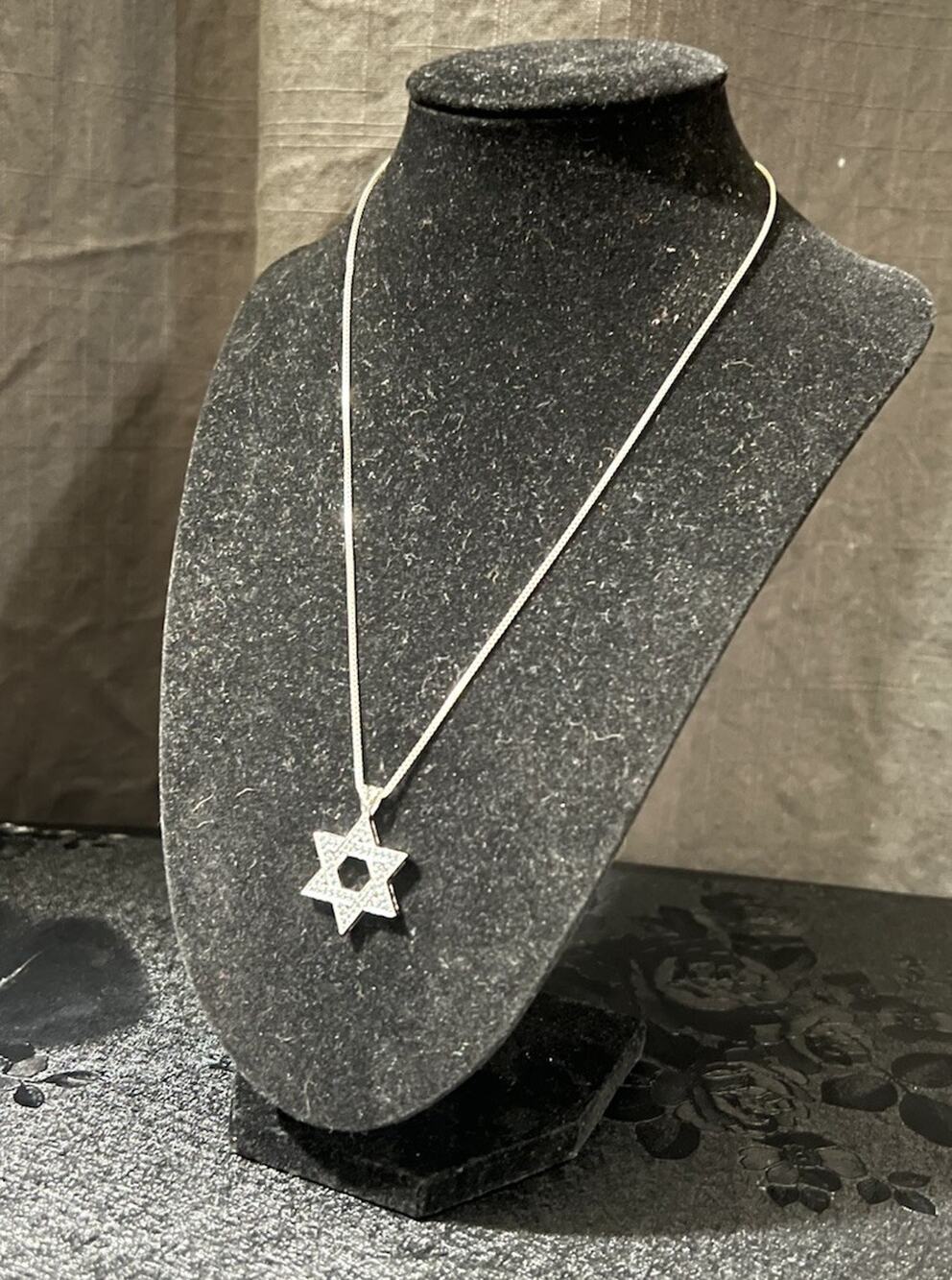 Sterling Silver 925 Star of David Necklace Blue Stones 18” Box Chain 6g